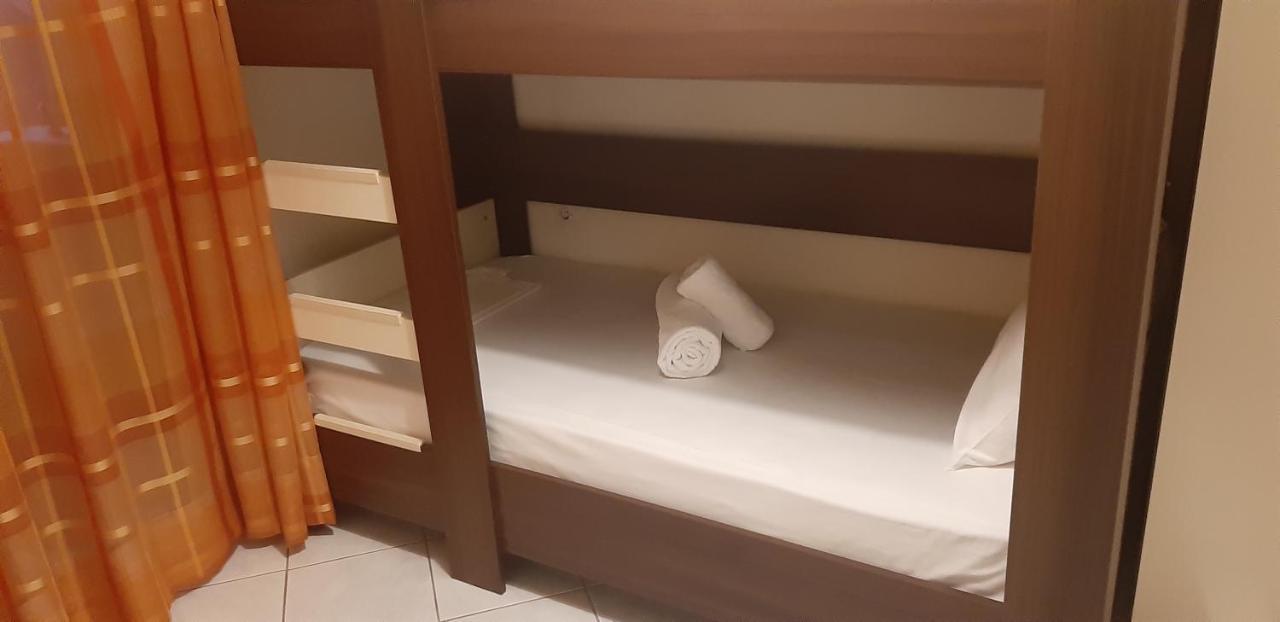 Stathoris Deluxe Apartment Nea Peramos  Luaran gambar