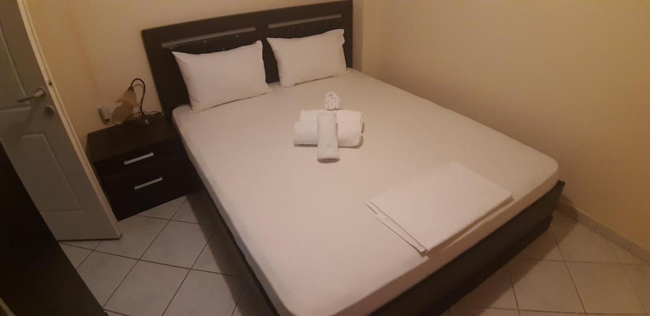 Stathoris Deluxe Apartment Nea Peramos  Luaran gambar