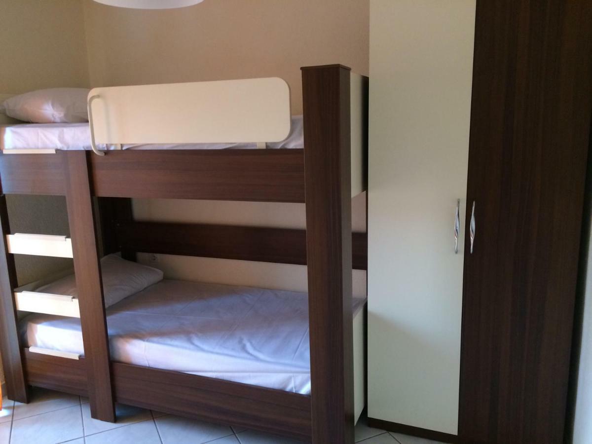 Stathoris Deluxe Apartment Nea Peramos  Luaran gambar